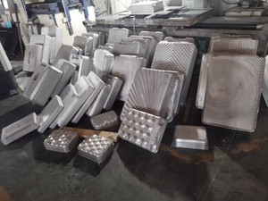 32 inch Luggage Aluminum Mould